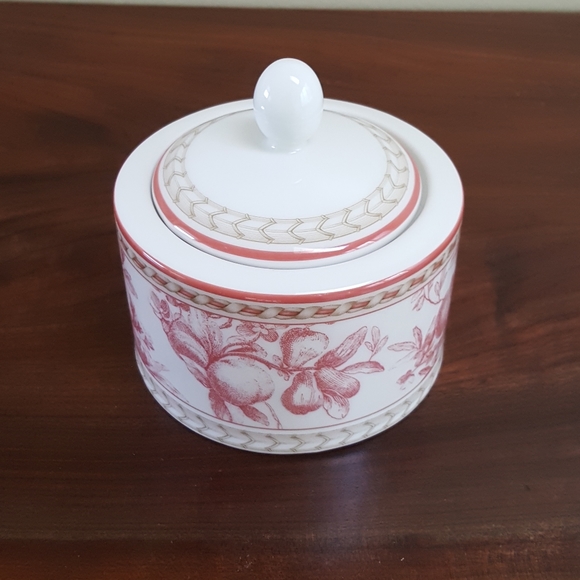 Royal Doulton Other - Royal Doulton Sugar Bowl / Trinket Dish